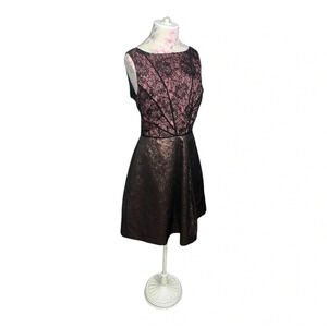 Lovely by Adrianna Papell Women’s Party Dress Size 12 Lace and Metallic
